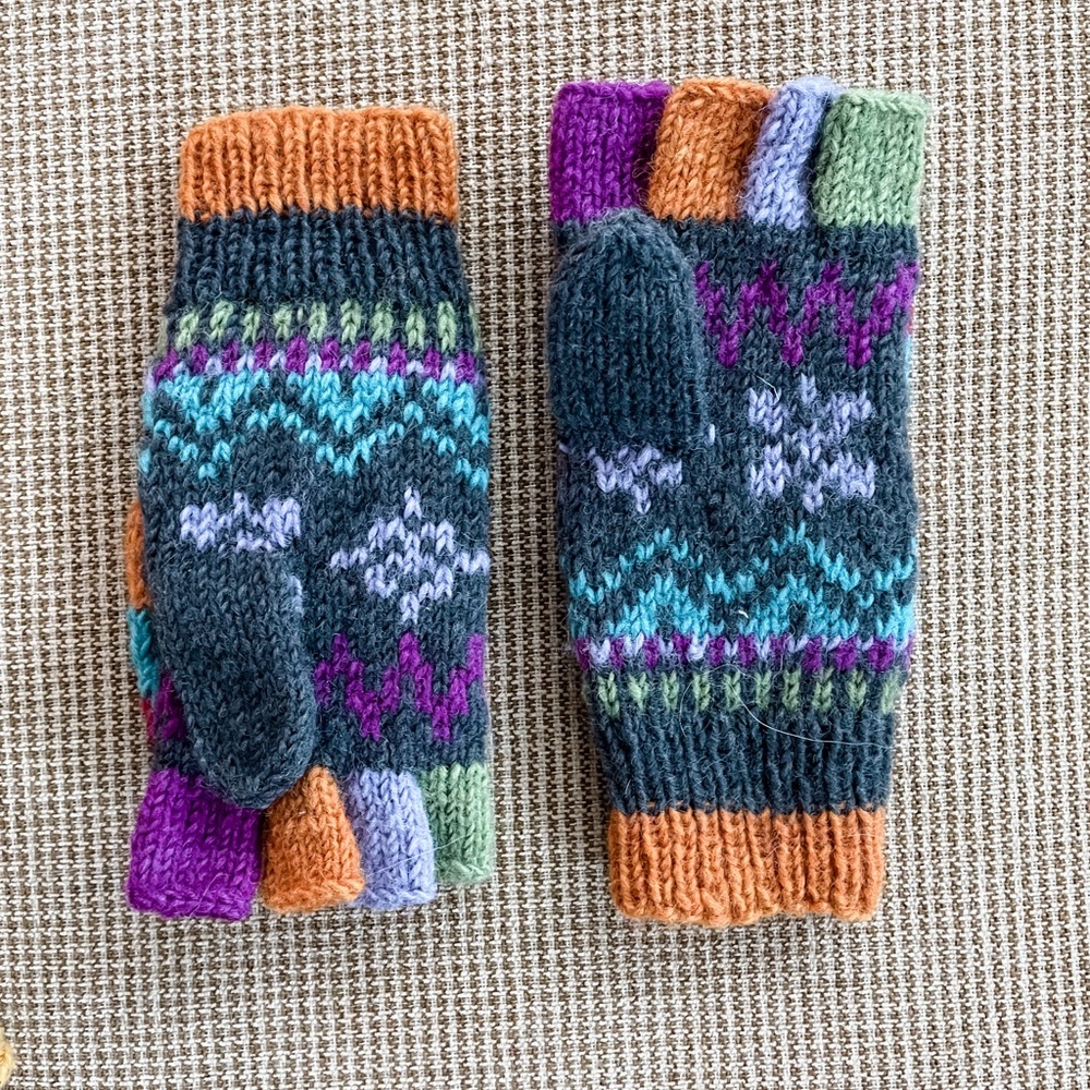 Newari Wool Knitted Gloves